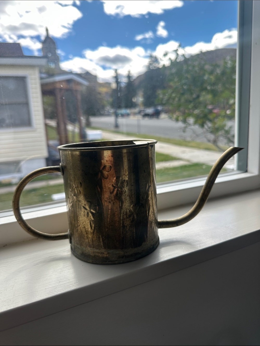 Vintage 1986 FTD Brass Watering Can - Decorative Gold Finish